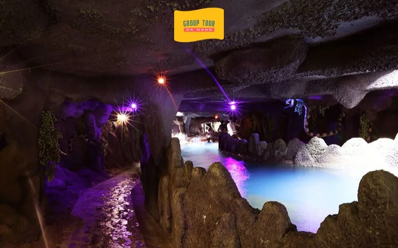 Tham quan động Long Tiên tại tour Núi Thần Tài 1 ngày